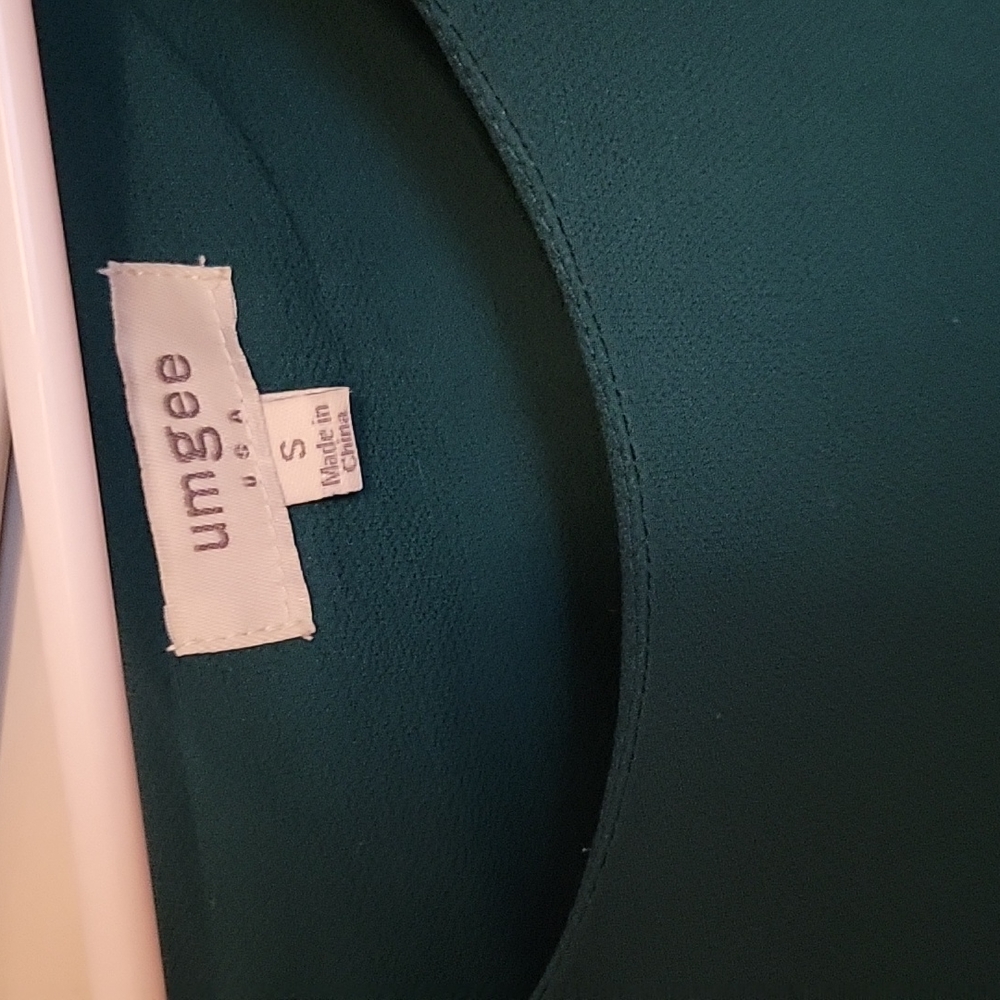 Blouse - Picture 2 of 3